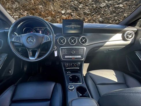 Used 2018 Mercedes-Benz CLA 250 image 13