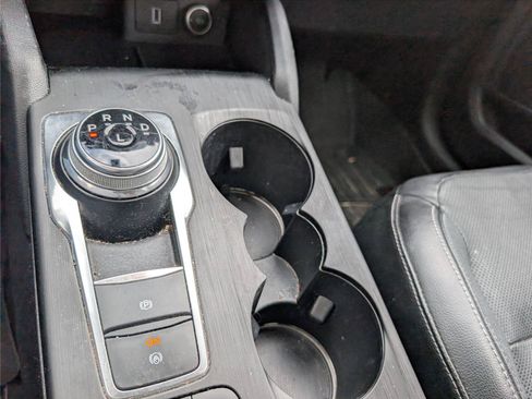Used 2020 Ford Escape Titanium AWD/4WD image 27
