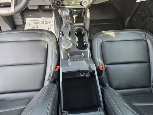 New 2025 Ford Bronco Badlands w/ Black Appearance Package image 24