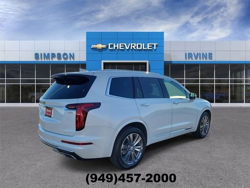 Used 2023 Cadillac XT6 Premium Luxury image 8