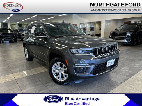 Used 2022 Jeep Grand Cherokee Limited w/ Trailer Tow Prep Group (B) image 1