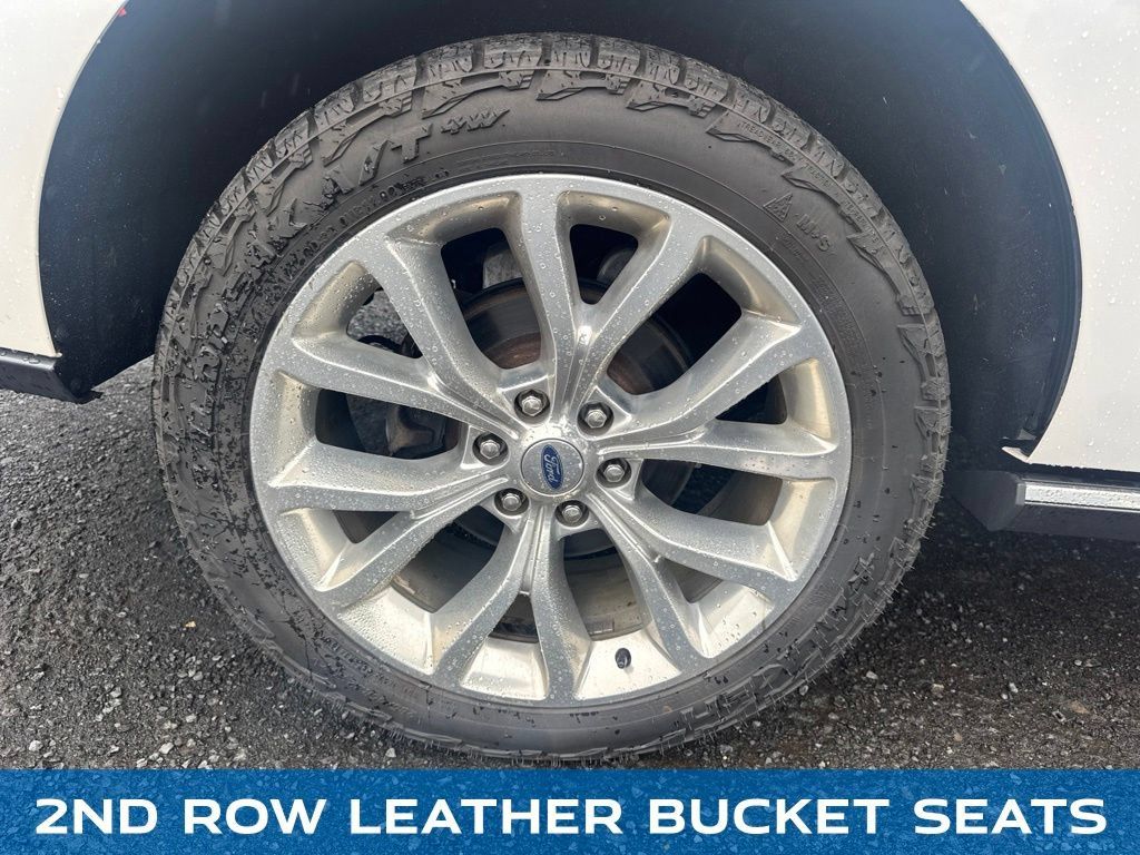 Used 2019 Ford Expedition Limited w/ Equipment Group 302A AWD/4WD image 25