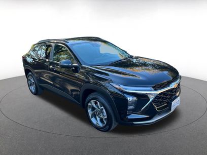 Used 2025 Chevrolet Trax LT