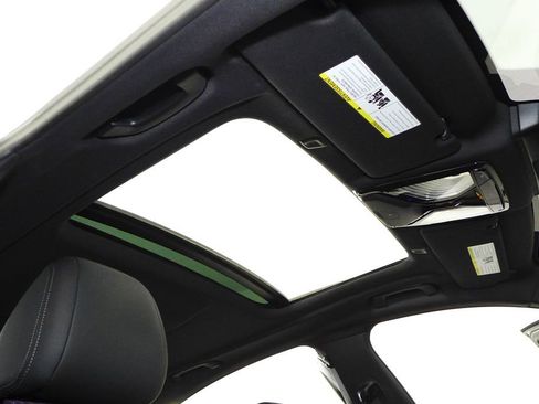 Used 2022 BMW 530i w/ Convenience Package image 17