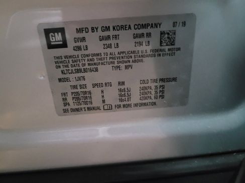 Used 2020 Chevrolet Trax LT w/ LT Convenience Package image 33