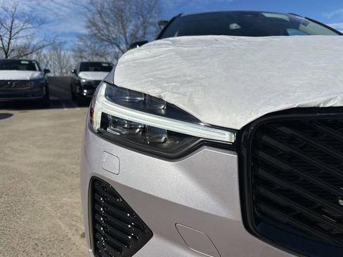 New 2026 Volvo XC60 B5 Ultra w/ Climate Package image 10