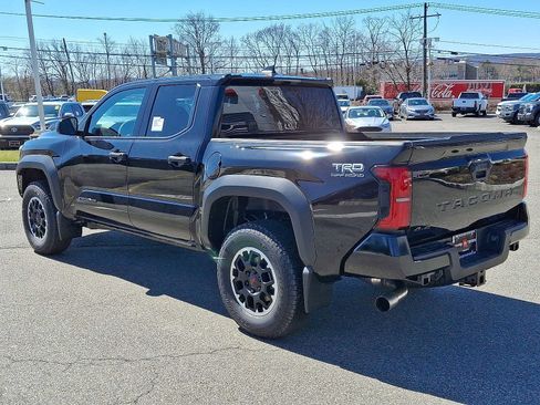 New 2026 Toyota Tacoma TRD Off-Road image 11
