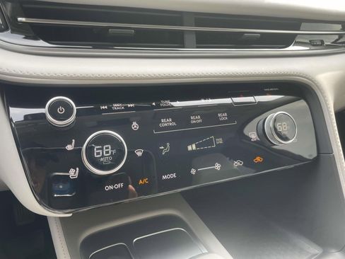 Used 2026 INFINITI QX60 Luxe w/ Cargo Package FWD image 29