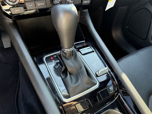 New 2025 Jeep Compass Latitude w/ Altitude Special Edition image 19