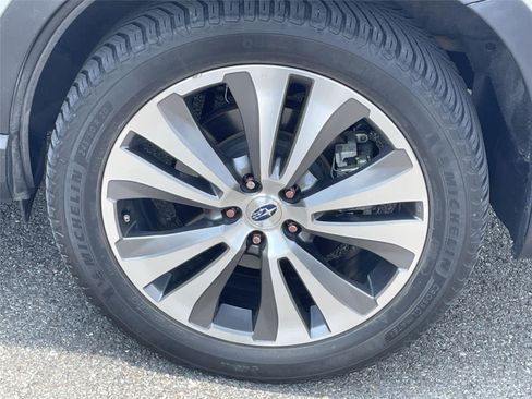 Certified 2021 Subaru Ascent Touring AWD/4WD image 11