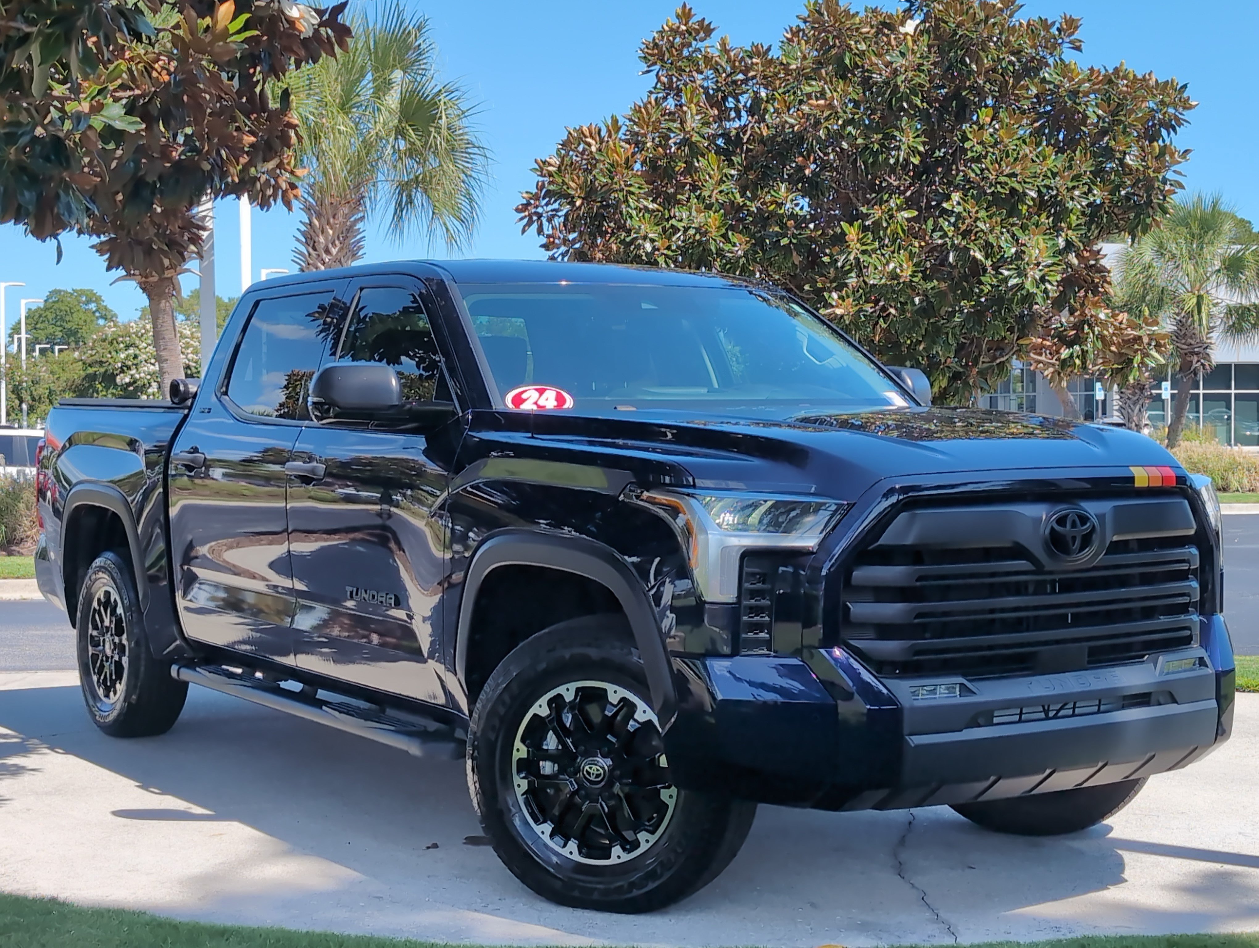 Used 2024 Toyota Tundra SR5 w/ SR5 Convenience Package AWD/4WD image 2