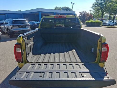 Used 2023 GMC Canyon AT4 w/ AT4 Premium Package AWD/4WD image 32