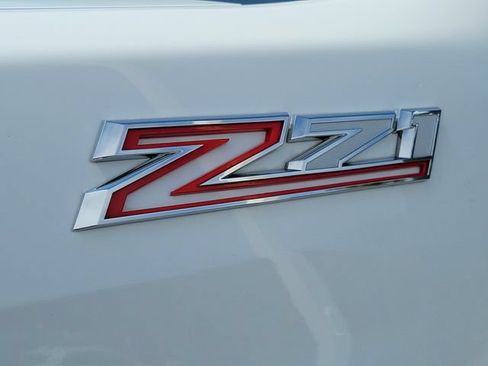 Used 2022 Chevrolet Silverado 2500 LTZ w/ LTZ Plus Package AWD/4WD image 7