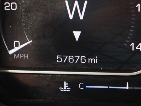 Used 2024 GMC Sierra 2500 AT4 w/ AT4 Premium Plus Package image 17