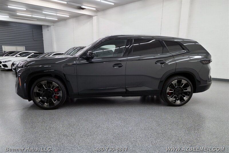 Used 2023 BMW XM AWD/4WD image 5