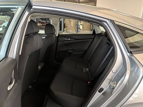 Used 2018 Honda Civic EX image 12