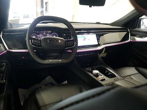 Used 2024 Jeep Wagoneer Launch Edition image 9