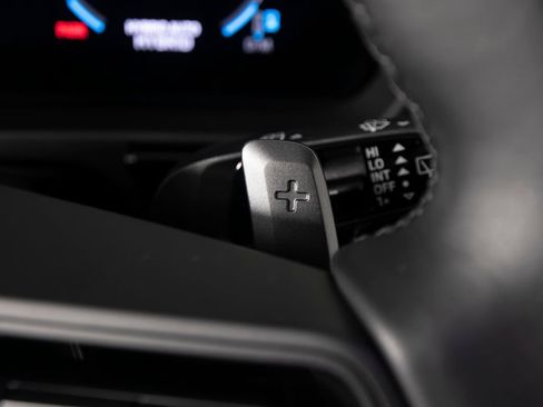 Certified 2026 Porsche Cayenne E-Hybrid AWD/4WD image 26