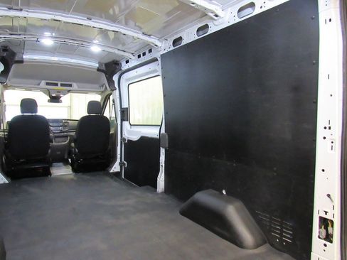 Used 2022 Ford Transit 250 Medium Roof w/ Load Area Protection Package RWD image 18