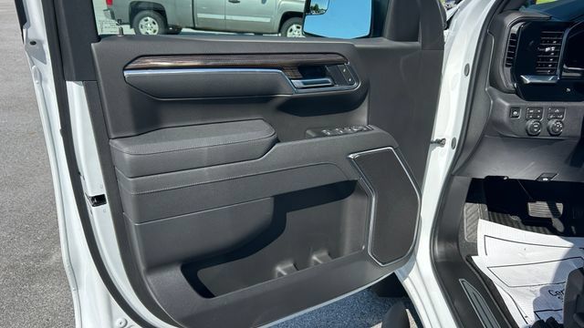 New 2026 Chevrolet Silverado 1500 RST w/ Z71 Off-Road Package AWD/4WD image 16