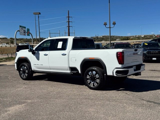 Used 2025 GMC Sierra 3500 Denali w/ Denali Reserve Package AWD/4WD image 3