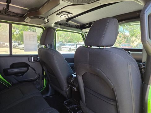 Used 2019 Jeep Wrangler Unlimited Sport S AWD/4WD image 17
