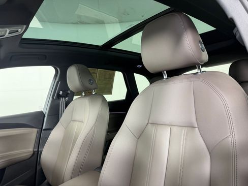 Certified 2025 Audi Q5 Premium w/ Convenience Package AWD/4WD image 16