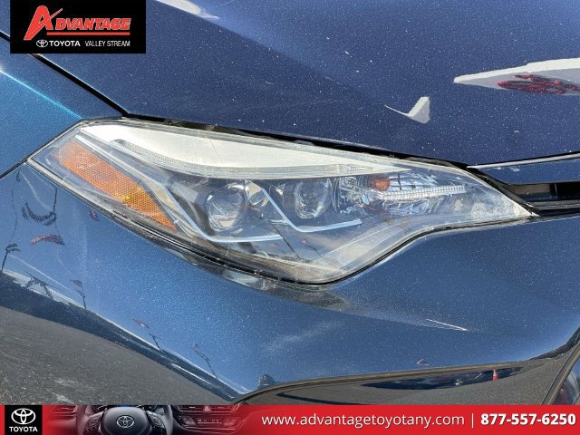 Used 2017 Toyota Corolla SE w/ Carpet Mat Package (TMS) FWD image 11
