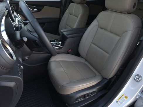 Used 2024 Chevrolet Blazer Premier w/ Driver Confidence II Package image 10