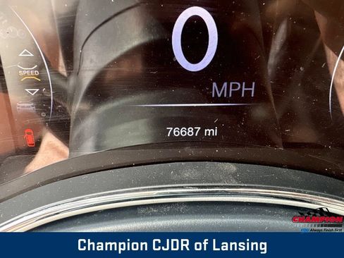 Used 2020 Jeep Grand Cherokee Summit AWD/4WD image 29