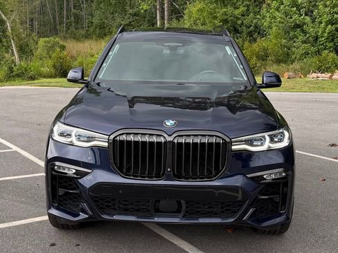 Used 2021 BMW X7 M50i AWD/4WD image 3