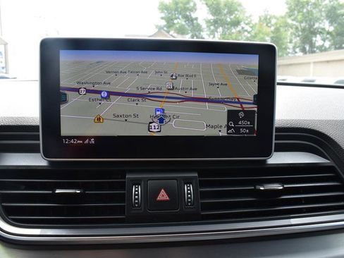 Used 2018 Audi SQ5 Prestige w/ Prestige Package image 19