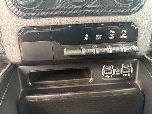 Used 2023 RAM 1500 Big Horn AWD/4WD image 27