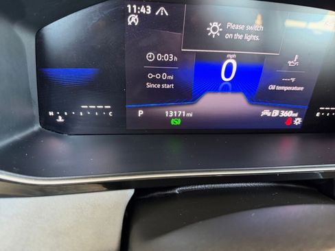 Used 2025 Volkswagen Jetta SE image 39