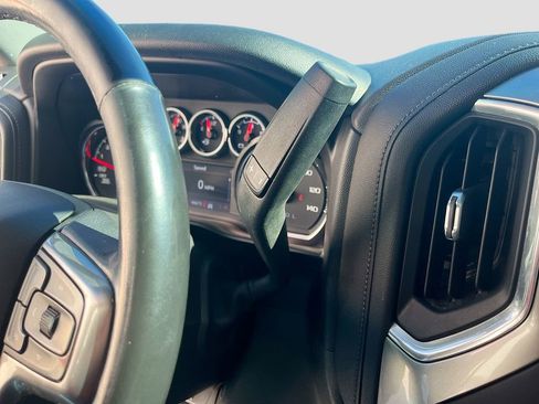 Used 2021 Chevrolet Silverado 1500 LT Trail Boss w/ Convenience Package II image 16