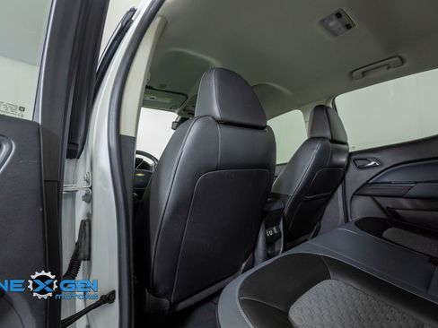 Used 2020 Chevrolet Colorado Z71 AWD/4WD image 24
