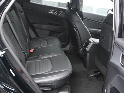 Used 2025 Kia Sportage SX AWD/4WD image 10