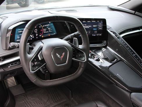 Used 2023 Chevrolet Corvette Stingray Preferred Cpe w/ Z51 Performance Package RWD image 17