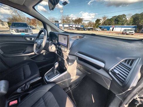 Used 2021 Ford EcoSport SE image 28