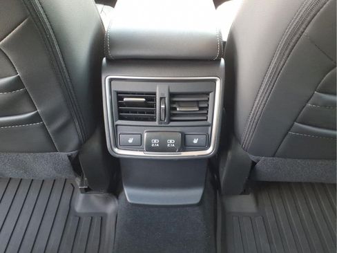 Certified 2023 Subaru Forester Touring AWD/4WD image 9