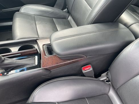 Used 2019 Cadillac XTS Luxury FWD image 14