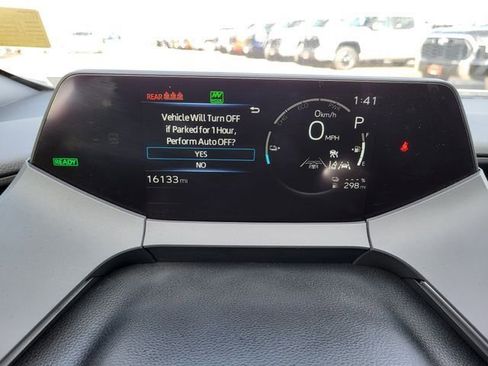 Used 2024 Toyota Prius Prime SE image 19