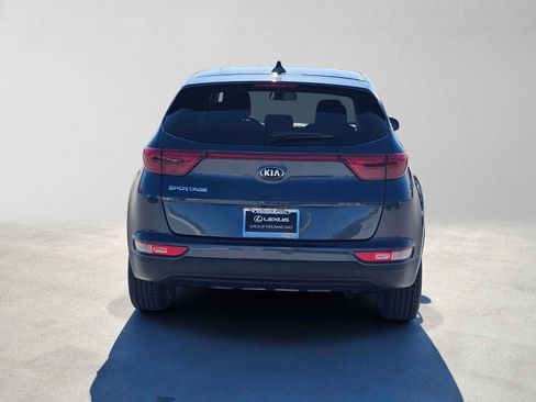 Used 2017 Kia Sportage LX AWD/4WD image 4