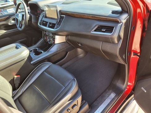 Used 2021 Chevrolet Tahoe Premier w/ Premium Package image 11