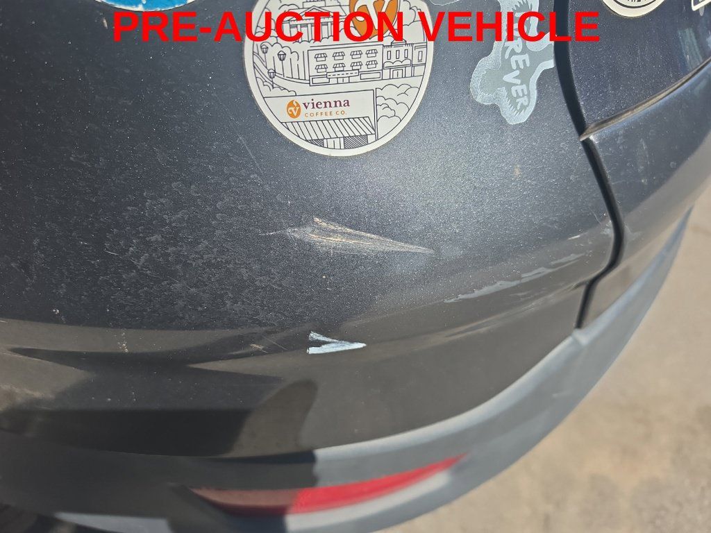 Used 2015 Ford Escape SE FWD image 9
