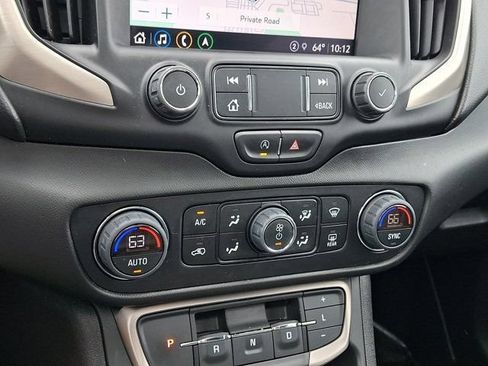 Used 2022 GMC Terrain Denali w/ Denali Premium Package AWD/4WD image 21