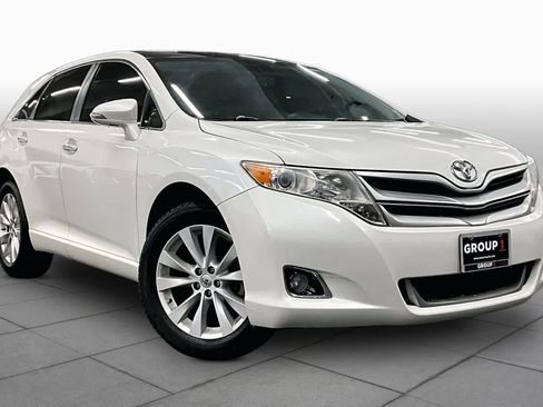Used 2015 Toyota Venza XLE w/ XLE Premium Package FWD image 3