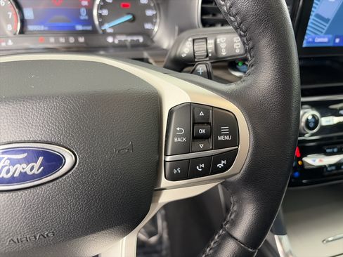 Used 2021 Ford Explorer Limited w/ Hybrid Equipment Group 310A AWD/4WD image 39
