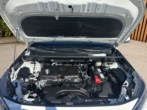 Used 2020 Toyota RAV4 XLE w/ Convenience Package image 20