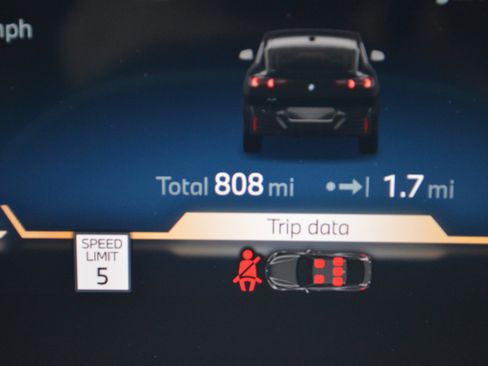 Used 2026 BMW X2 xDrive28i w/ Technology Package image 17